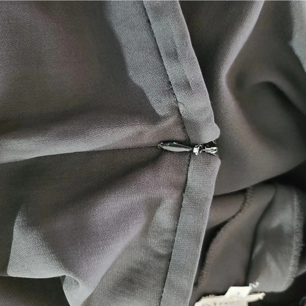 Armani Collezioni | Charcoal Black Dress Pants Sz 6 - Picture 3 of 5
